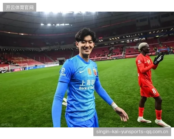 泰国门将最低评分被颜骏凌“完胜”——从“冷门”到“爆冷”的球员故事